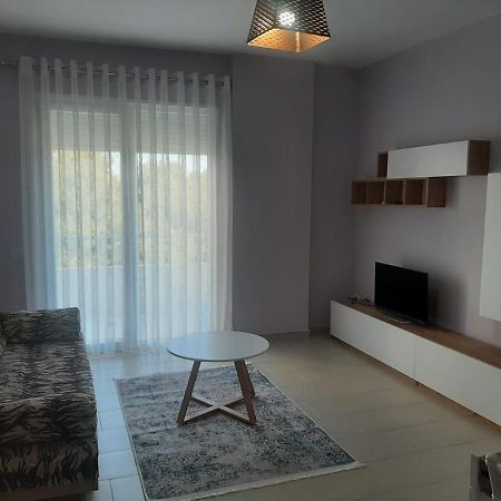 Linda'S Apartment Vlore Exterior photo